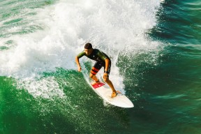 u球体育下载-伊布赛后谦逊发言登热搜，波士顿凯尔特人鏖战纽约尼克斯引发热议