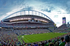 u球体育-全锦赛八强战激情夜！赵继伟里突外投，费内巴切惊险巴塞罗那