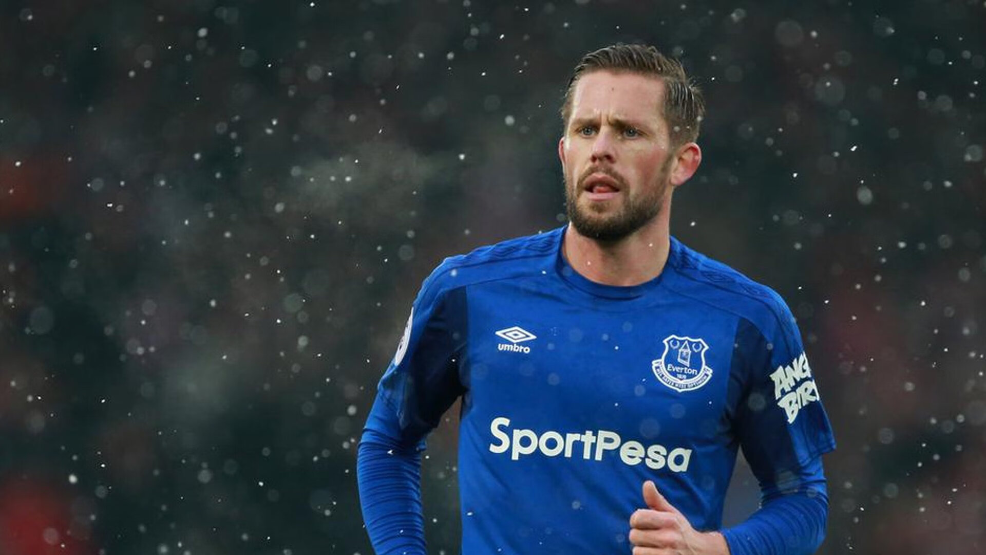 欧联杯四强战爆出冷门！北京国安鏖战费内巴切，争冠形势突变